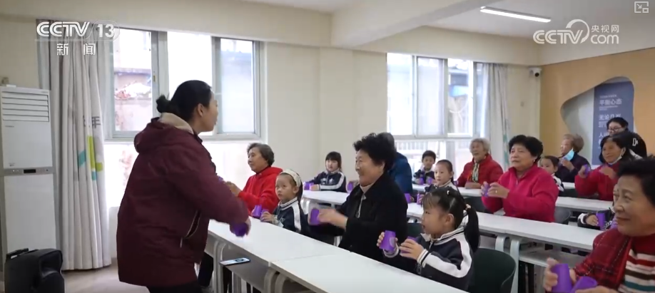 西安各大医院黄牛代挂号电话票贩子号贩子网上预约挂号,住院检查加快,旺盛需求催生超万亿级“银发经济”大市场 智慧赋能让“享老”更有温度