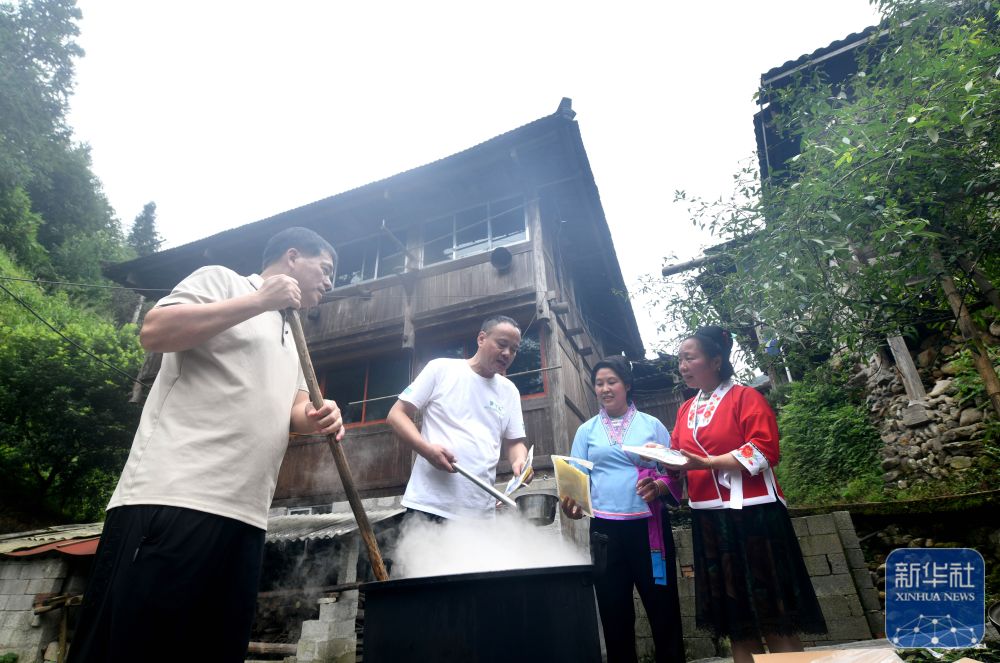 
北医六院黄牛代挂号电话票贩子号贩子网上预约挂号,住院检查加快,可爱的乡村——跨区域协作助深山苗寨产业发展
