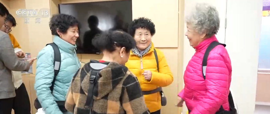 西安各大医院黄牛代挂号电话票贩子号贩子网上预约挂号,住院检查加快,旺盛需求催生超万亿级“银发经济”大市场 智慧赋能让“享老”更有温度