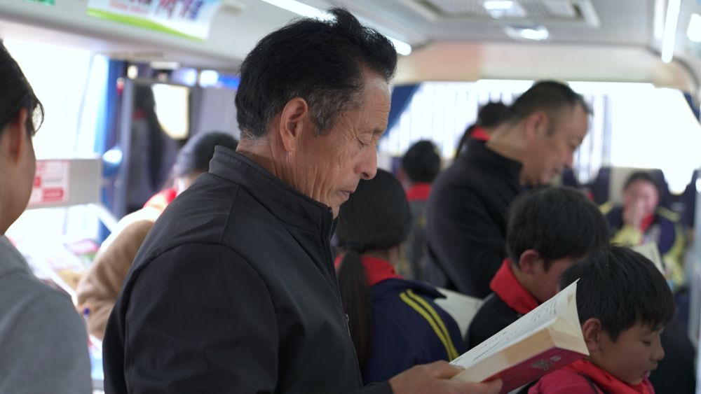 
天津各大医院黄牛代挂号电话票贩子号贩子网上预约挂号,住院检查加快,四中全会精神在基层|车轮上的“小书屋”加速冲刺“最后一公里”