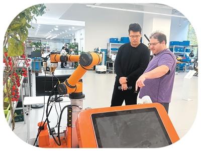 
北京协和医院黄牛代挂号电话票贩子号贩子网上预约挂号,住院检查加快,“大胖媳妇儿”杰米的“机器人日”（“洋网红”探店中国好物①）