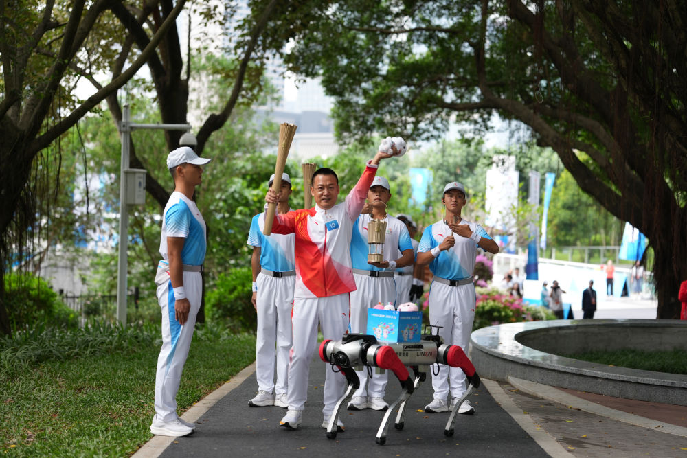 
沈阳各大医院黄牛代挂号电话票贩子号贩子网上预约挂号,住院检查加快,高清大图｜三地联动四城同传！第十五届全运会火炬传递活动举行
