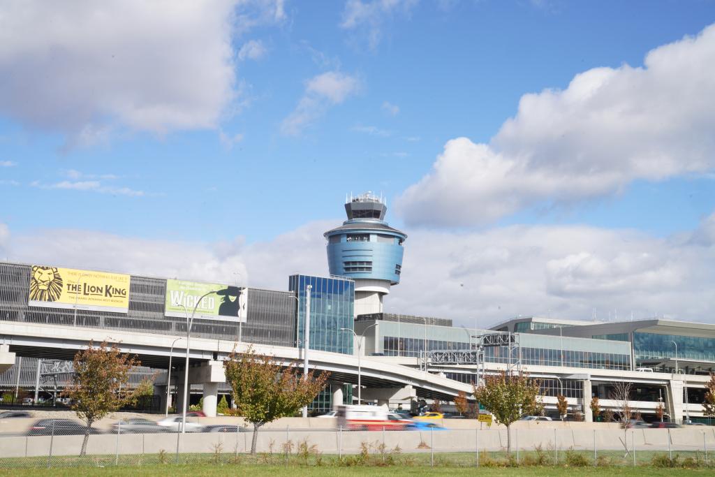 
上海儿童医学中心黄牛代挂号电话票贩子号贩子网上预约挂号,住院检查加快,政府“停摆”致空管人员严重短缺 全美约6000架次航班受影响