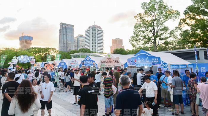 
中山二院黄牛代挂号电话票贩子号贩子网上预约挂号,住院检查加快,服务消费崛起，铸就超大规模市场新引擎