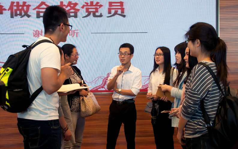 
北京302医院黄牛代挂号电话票贩子号贩子网上预约挂号,住院检查加快,【“十五五”我所思·我所盼】有声手账丨期待思政课成为校正人生的航标