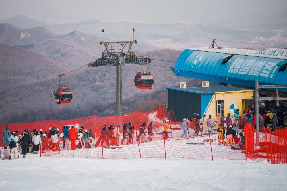 
南京金陵医院黄牛代挂号电话票贩子号贩子网上预约挂号,住院检查加快,吉林新观察丨冬游吉林，何以热“雪”沸腾