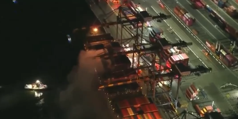 
北京八大处整形医院黄牛代挂号电话票贩子号贩子网上预约挂号,住院检查加快,美国洛杉矶港集装箱船火灾基本得到控制