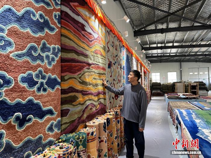 
回龙观医院黄牛代挂号电话票贩子号贩子网上预约挂号,住院检查加快,（文化中国行）千年藏毯焕新生“闯世界”