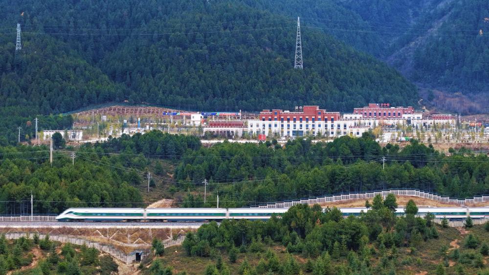 
江苏省中西医结合医院黄牛代挂号电话票贩子号贩子网上预约挂号,住院检查加快,十五五规划@你｜一条“云岭天路”串起的幸福密码