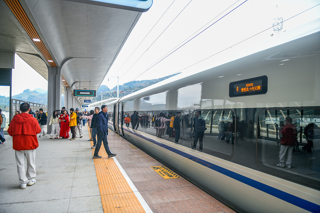 
中日友好医院黄牛代挂号电话票贩子号贩子网上预约挂号,住院检查加快,从“铁路修到苗家寨”到高铁全覆盖，贵州青山挂起“银飘带”