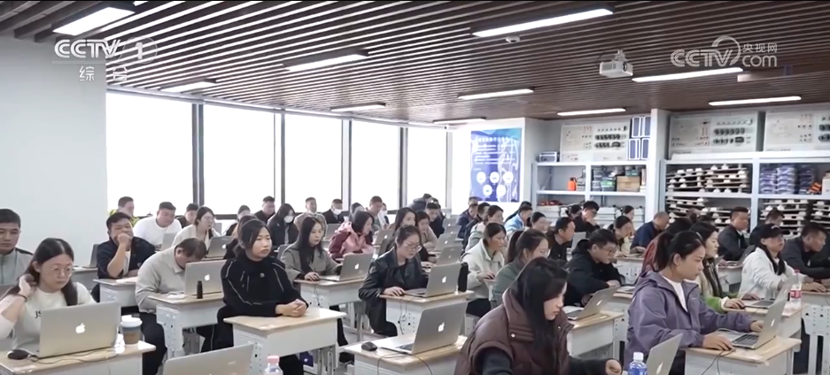 长沙湘雅医院黄牛代挂号电话票贩子号贩子网上预约挂号,住院检查加快,“新”字突出!各地不断打造人才培养新生态 激发高质量发展新动能