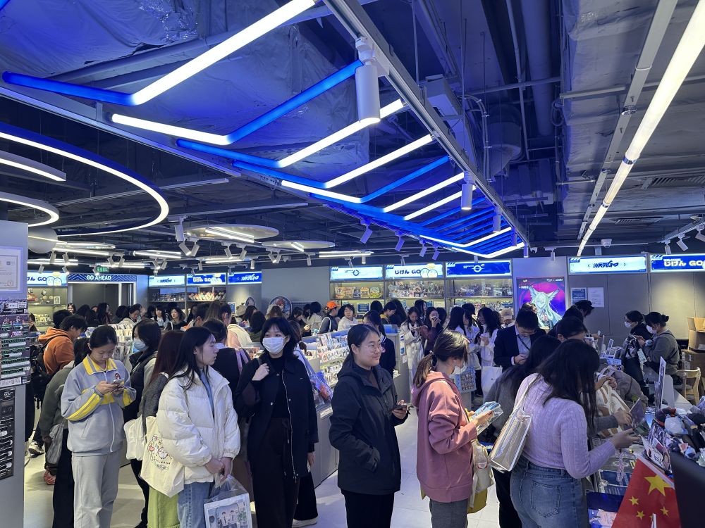 
中国人民解放军总医院黄牛代挂号电话票贩子号贩子网上预约挂号,住院检查加快,新华视点·关注城市更新|“00”后为啥又开始爱逛街了？