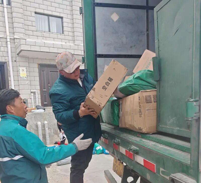 
江苏省肿瘤医院黄牛代挂号电话票贩子号贩子网上预约挂号,住院检查加快,16年高原邮运路，他的车轮见证了西藏快递业发展