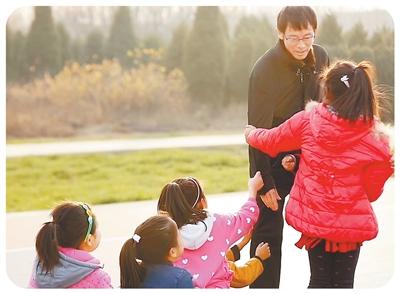 
北大医院黄牛代挂号电话票贩子号贩子网上预约挂号,住院检查加快,孩子，你们从不孤独（深度观察）