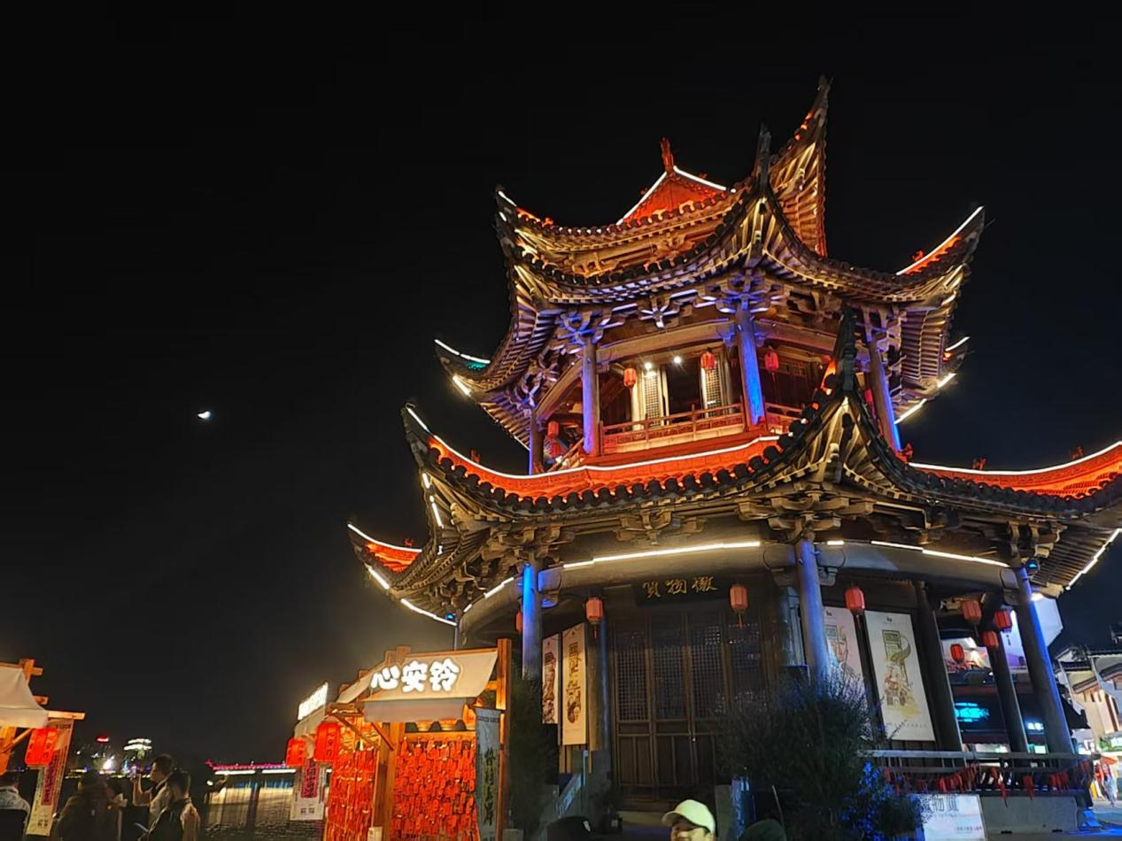 
天津肿瘤医院黄牛代挂号电话票贩子号贩子网上预约挂号,住院检查加快,【2025打卡中国】多国网红博主在白墙黛瓦中寻觅生活的“小美好”