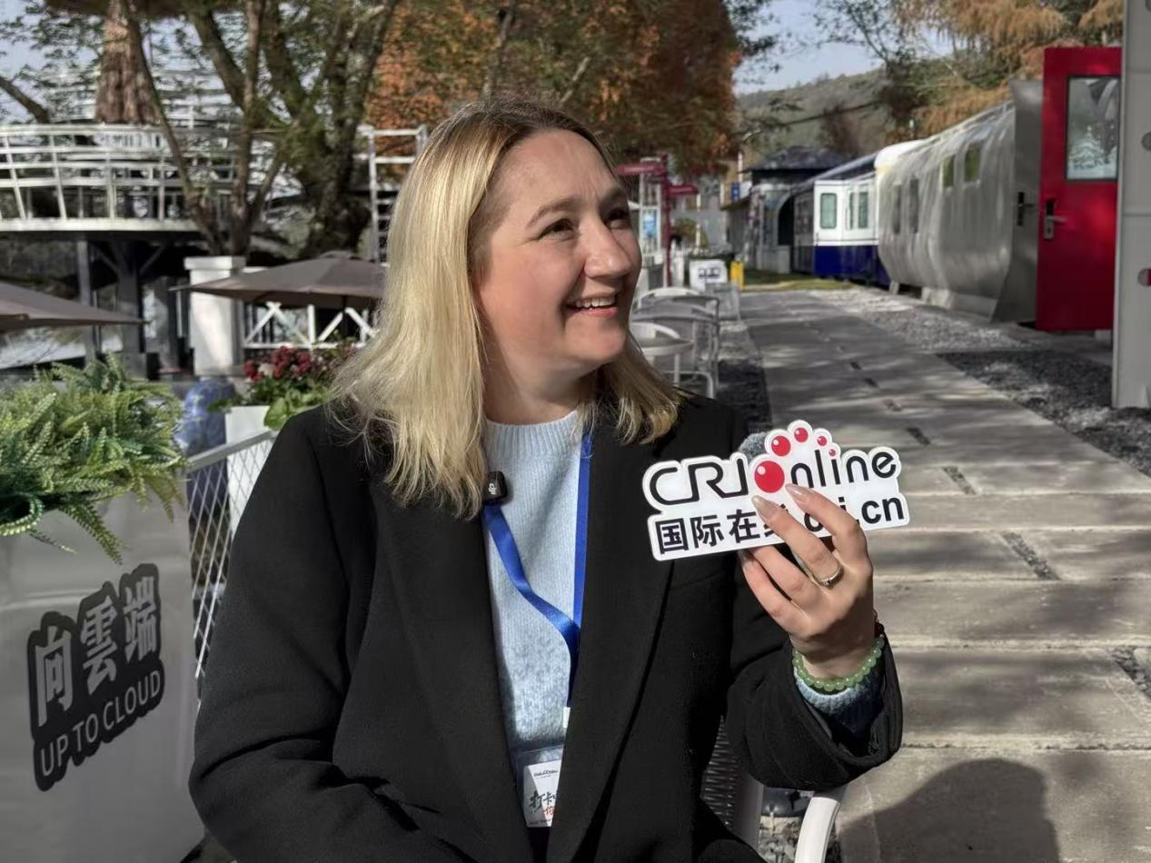 
天津肿瘤医院黄牛代挂号电话票贩子号贩子网上预约挂号,住院检查加快,【2025打卡中国】多国网红博主在白墙黛瓦中寻觅生活的“小美好”