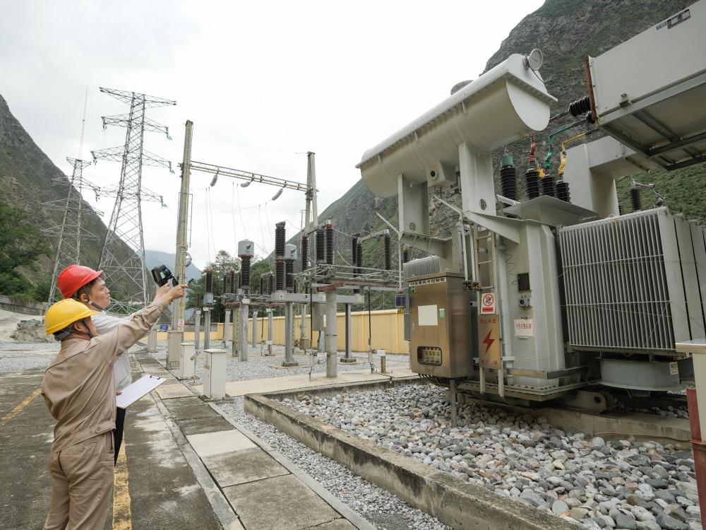 
成都华西医院黄牛代挂号电话票贩子号贩子网上预约挂号,住院检查加快,新华鲜报·规划建议新看点丨扎根发展土壤 构建就业友好型发展方式