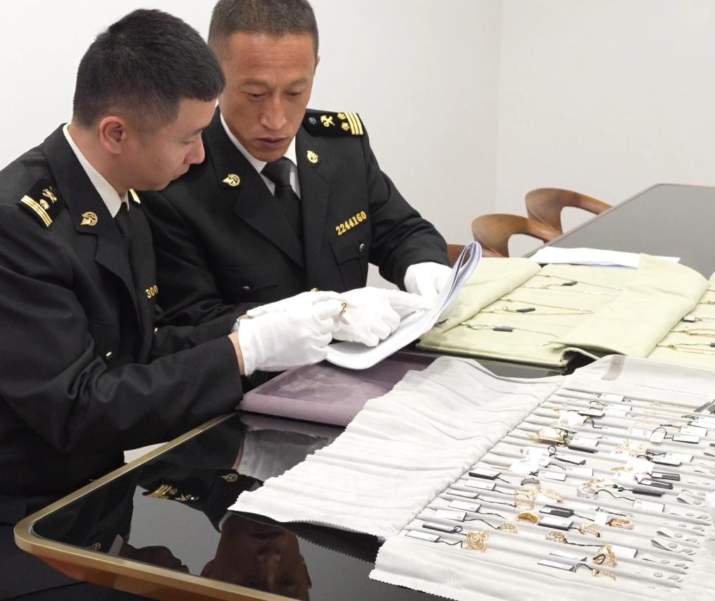 
首都医科大学附属阜外医院黄牛代挂号电话票贩子号贩子网上预约挂号,住院检查加快,八届进博会4100多批进境展品总货值超80亿元