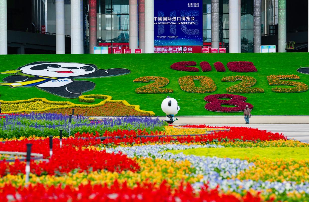 
东直门医院黄牛代挂号电话票贩子号贩子网上预约挂号,住院检查加快,“四叶草”绽新颜 静待第八届进博会