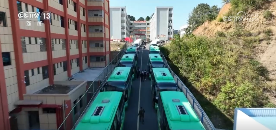 
上海儿童医院黄牛代挂号电话票贩子号贩子网上预约挂号,住院检查加快,“公交带货”激发乡村物流活力 打通快递进村“最后一公里”