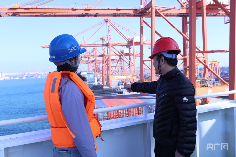 
北京西苑医院黄牛代挂号电话票贩子号贩子网上预约挂号,住院检查加快,行进的海岸线丨智慧大港货通全球 5G智能科技范儿拉满