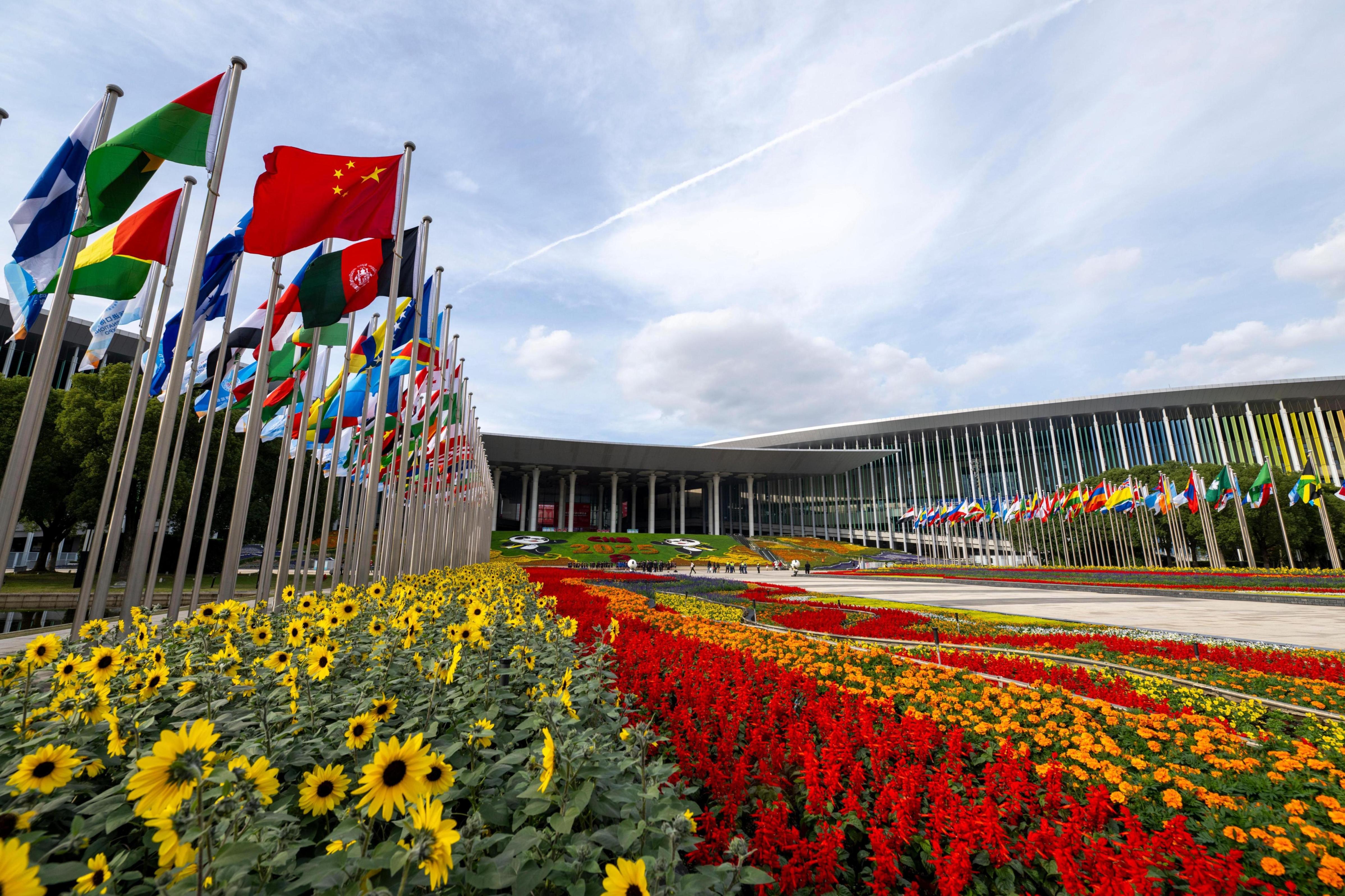 
上海眼耳鼻喉科医院黄牛代挂号电话票贩子号贩子网上预约挂号,住院检查加快,写在第八届进博会开幕之际：以开放的“确定性”彼此成就