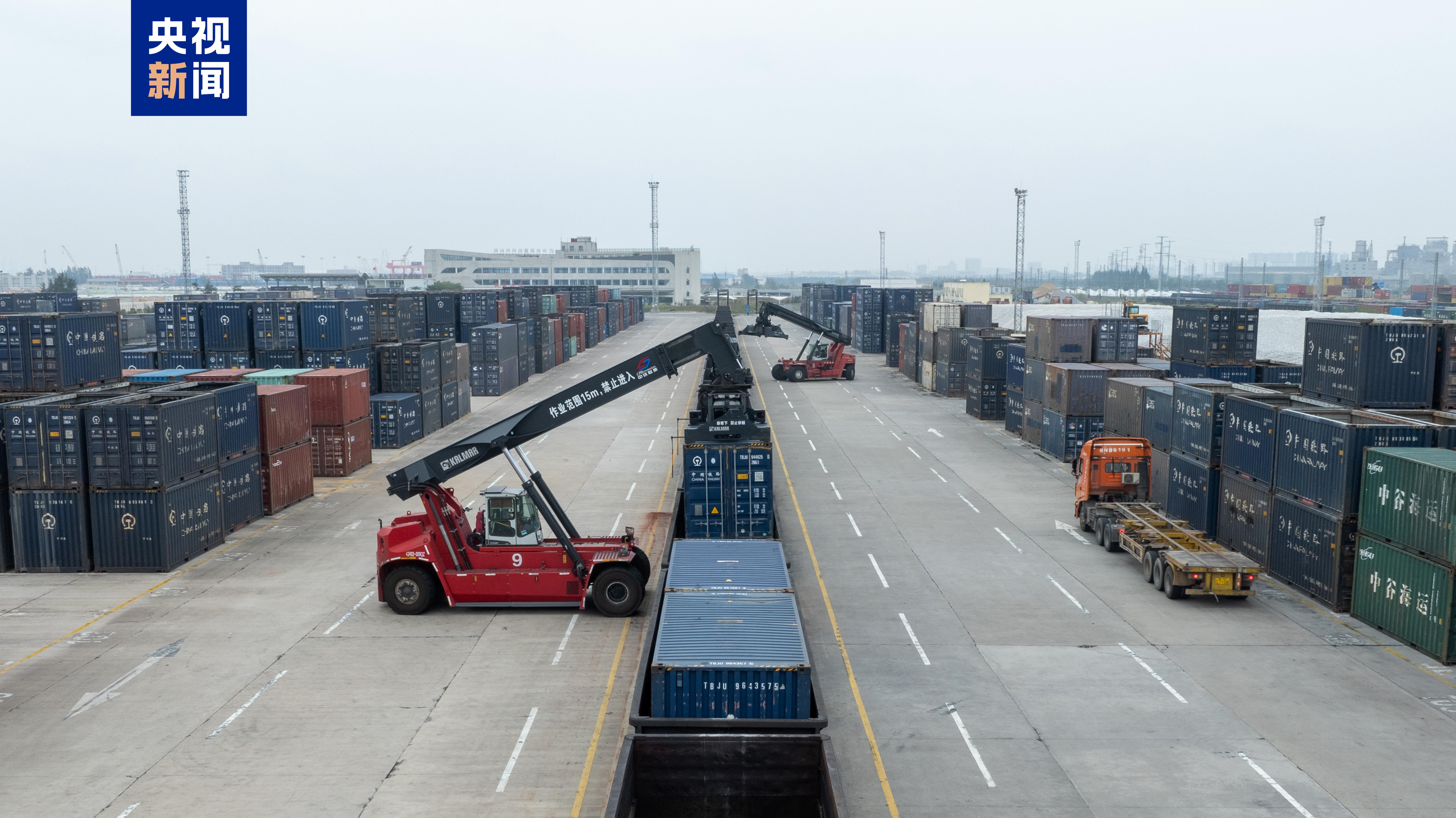 
南京中科研究所黄牛代挂号电话票贩子号贩子网上预约挂号,住院检查加快,今年西部陆海新通道班列累运量突破120万标箱
