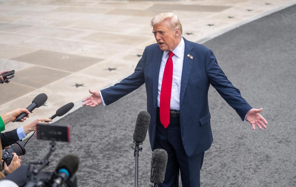 
北京儿童医院陆小彦任晓东陈春红巩纯秀梁学军桑艳梅李莉蒋晶晶刘雯黄牛挂号电话选民抱怨“经济不行”，“枪口”对准特朗普