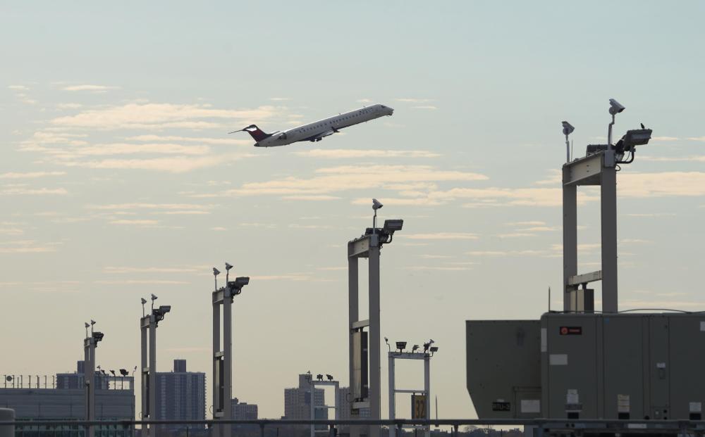 
杭州中医院黄牛代挂号电话票贩子号贩子网上预约挂号,住院检查加快,聚焦｜美国：破纪录的日子 不光彩的一天