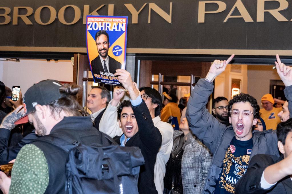 
北京儿童医院陆小彦任晓东陈春红巩纯秀梁学军桑艳梅李莉蒋晶晶刘雯黄牛挂号电话选民抱怨“经济不行”，“枪口”对准特朗普