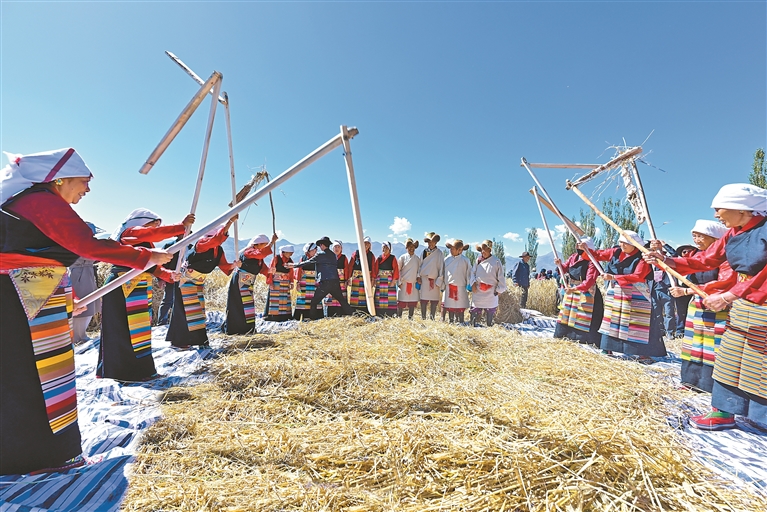 
北京肿瘤医院黄牛代挂号电话票贩子号贩子网上预约挂号,住院检查加快,青稞田里话丰收