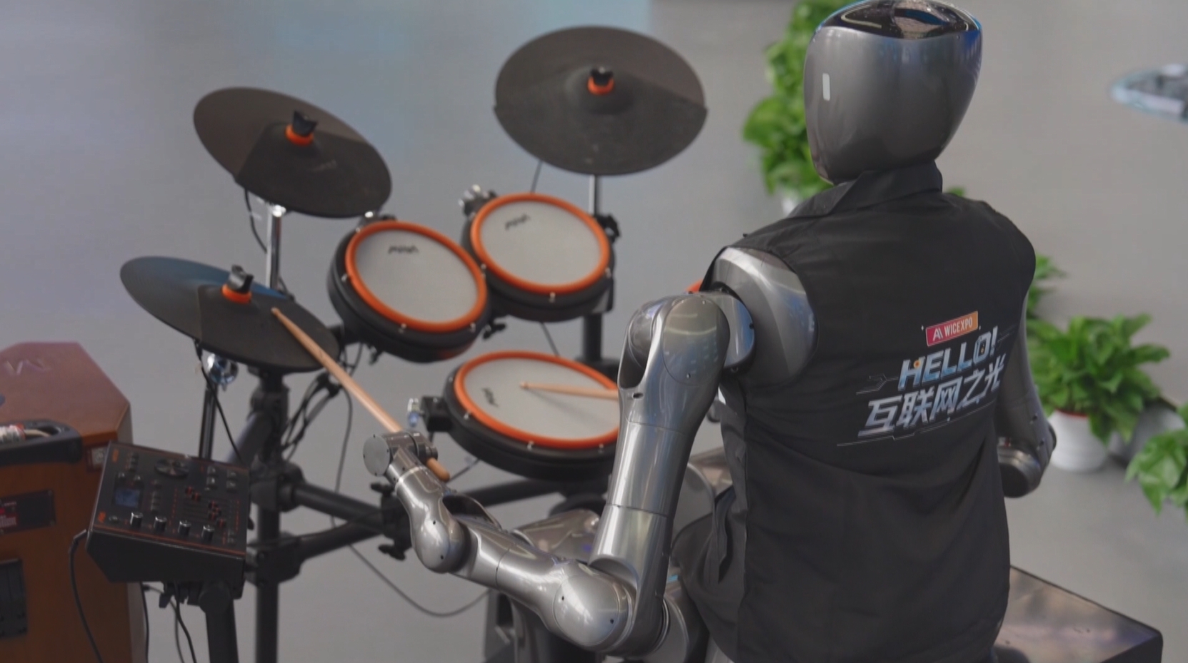 
成都华西医院黄牛代挂号电话票贩子号贩子网上预约挂号,住院检查加快,中国蓝观察丨今年的乌镇峰会，各路机器人“大展拳脚”