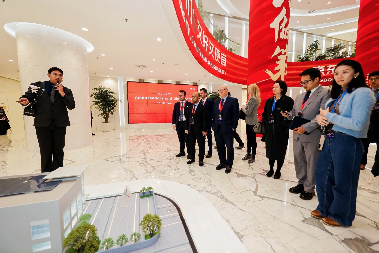 湖南中医附一医院黄牛代挂号电话票贩子号贩子网上预约挂号,住院检查加快,17国驻华使节走进京东:“秀中文”直播带货 体验中国电商速度