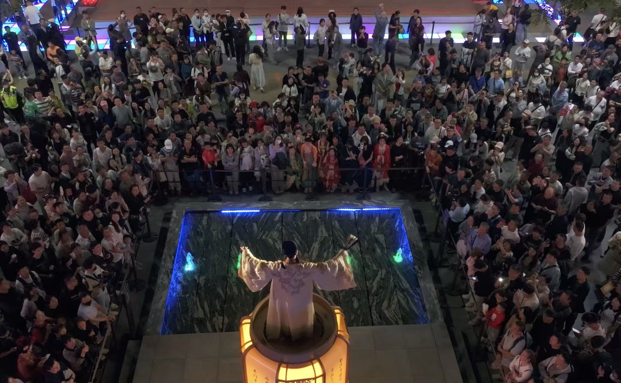 
北京协和医院黄牛代挂号电话票贩子号贩子网上预约挂号,住院检查加快,微视频丨长安吟咏·我的邻居是大唐诗人