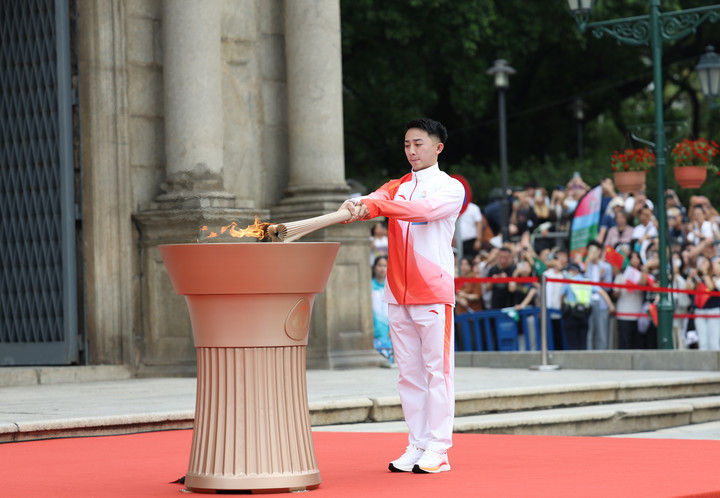 
江苏省肿瘤医院黄牛代挂号电话票贩子号贩子网上预约挂号,住院检查加快,展现风采 携手奋进——港澳健儿的全运情结