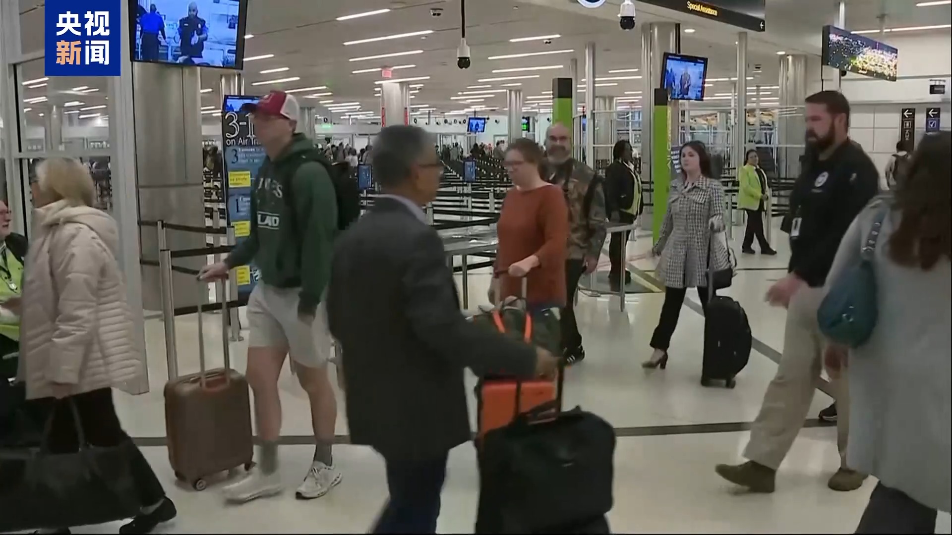 
天津眼科医院黄牛代挂号电话票贩子号贩子网上预约挂号,住院检查加快,视频丨央视记者亲历：联邦政府“停摆”冲击航空系统