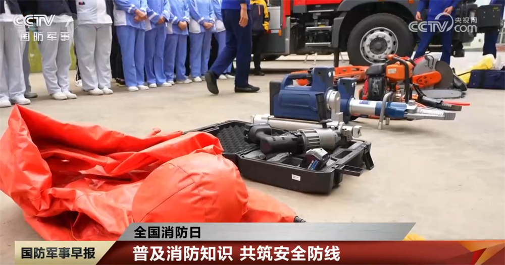 首都医科大学附属安贞医院黄牛代挂号电话票贩子号贩子网上预约挂号,住院检查加快,在全国消防日“涨”知识 军地联合开展消防安全演练共筑安全防线