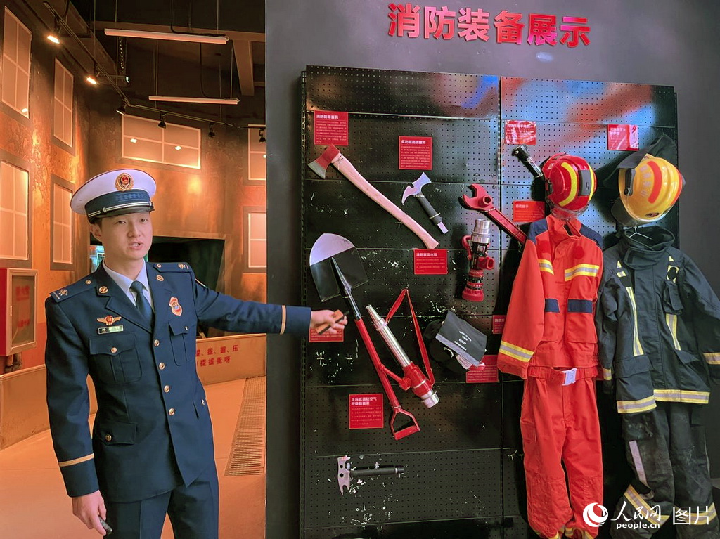 
上海瑞金医院黄牛代挂号电话票贩子号贩子网上预约挂号,住院检查加快,全民消防 平安相伴