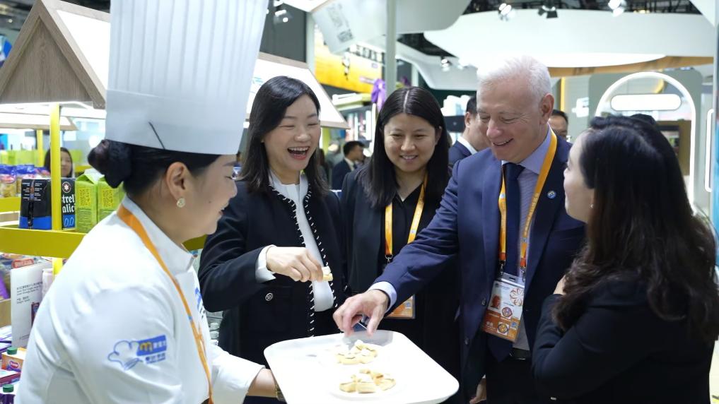 
代挂姜玉武的号黄牛代挂号电话票贩子号贩子网上预约挂号,住院检查加快,新华视点丨第八届进博会：共享大市场，共创新机遇