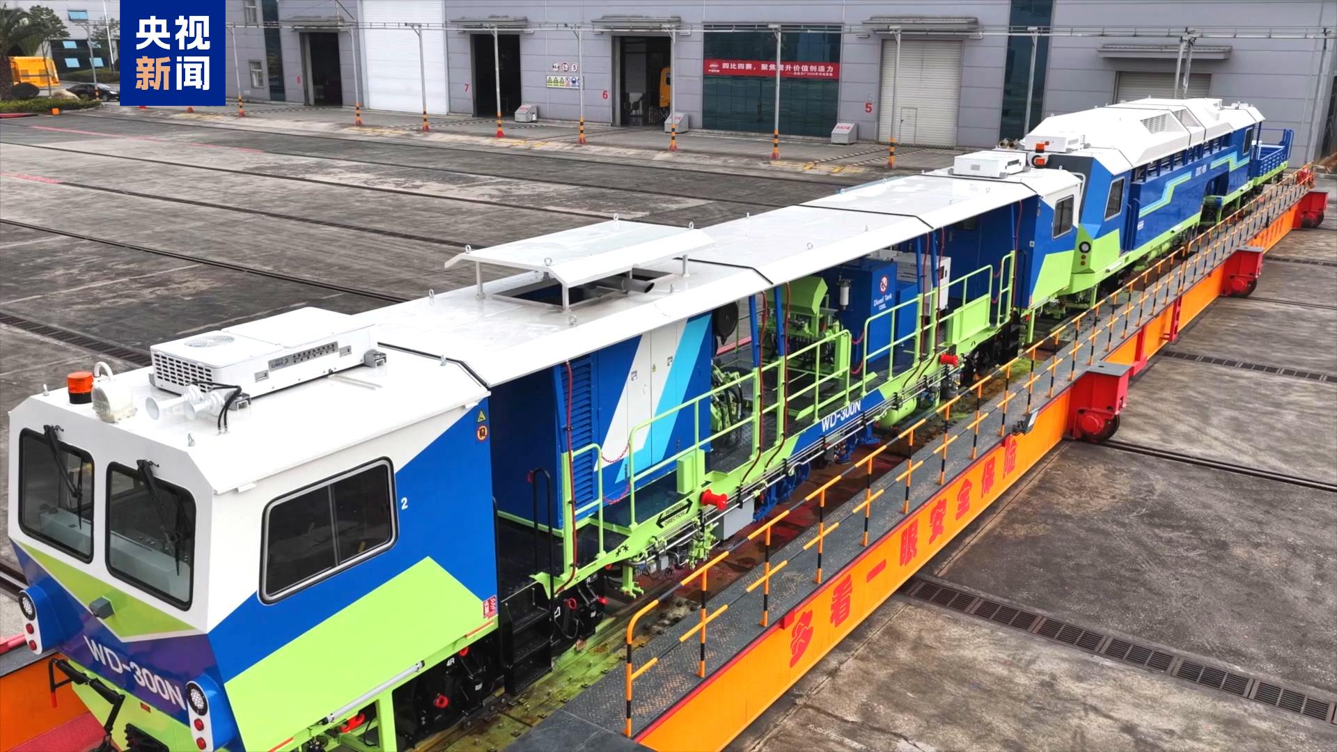 
中山一院黄牛代挂号电话票贩子号贩子网上预约挂号,住院检查加快,我国首次出口泰国的整套铁路大型养路施工车组在昆明下线验收