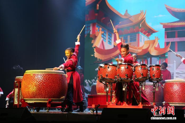 
北京广安门中医院黄牛代挂号电话票贩子号贩子网上预约挂号,住院检查加快,中非打击乐音乐剧《人世间·回响》在南非约堡首演