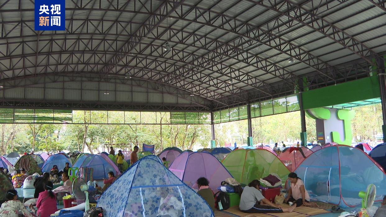 
上海眼耳鼻喉科医院黄牛代挂号电话票贩子号贩子网上预约挂号,住院检查加快,泰国边境地区炮声不断 留守民众躲入掩体