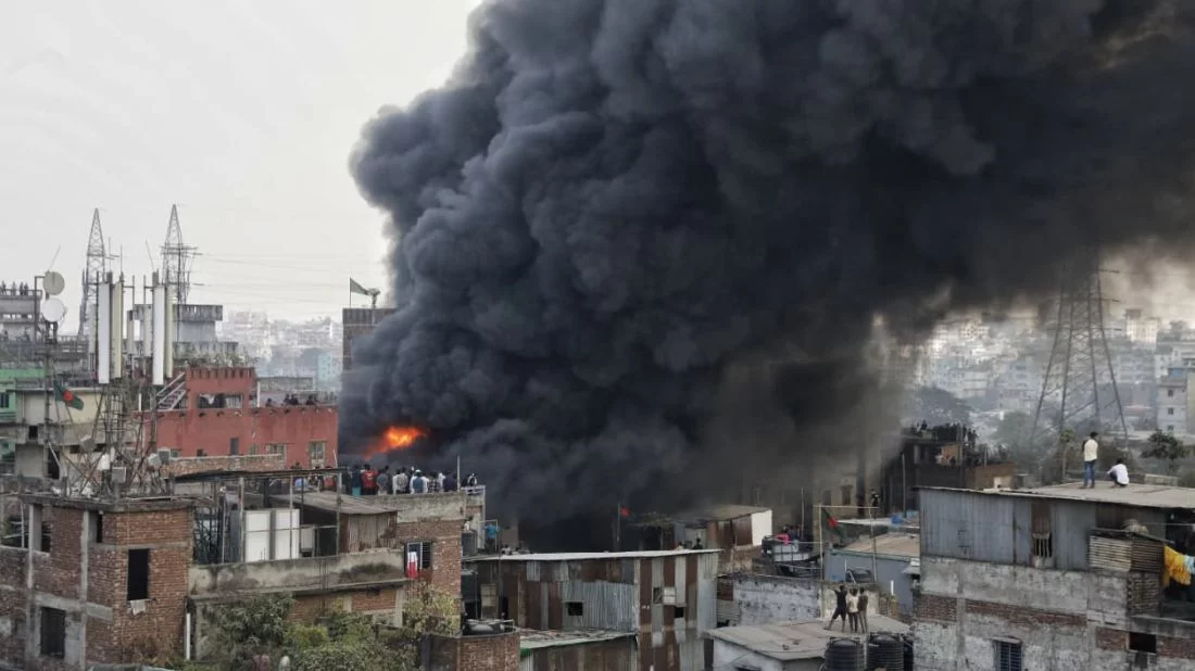 
北京中医院黄牛代挂号电话票贩子号贩子网上预约挂号,住院检查加快,孟加拉国首都一仓库发生火灾 伤亡暂不明