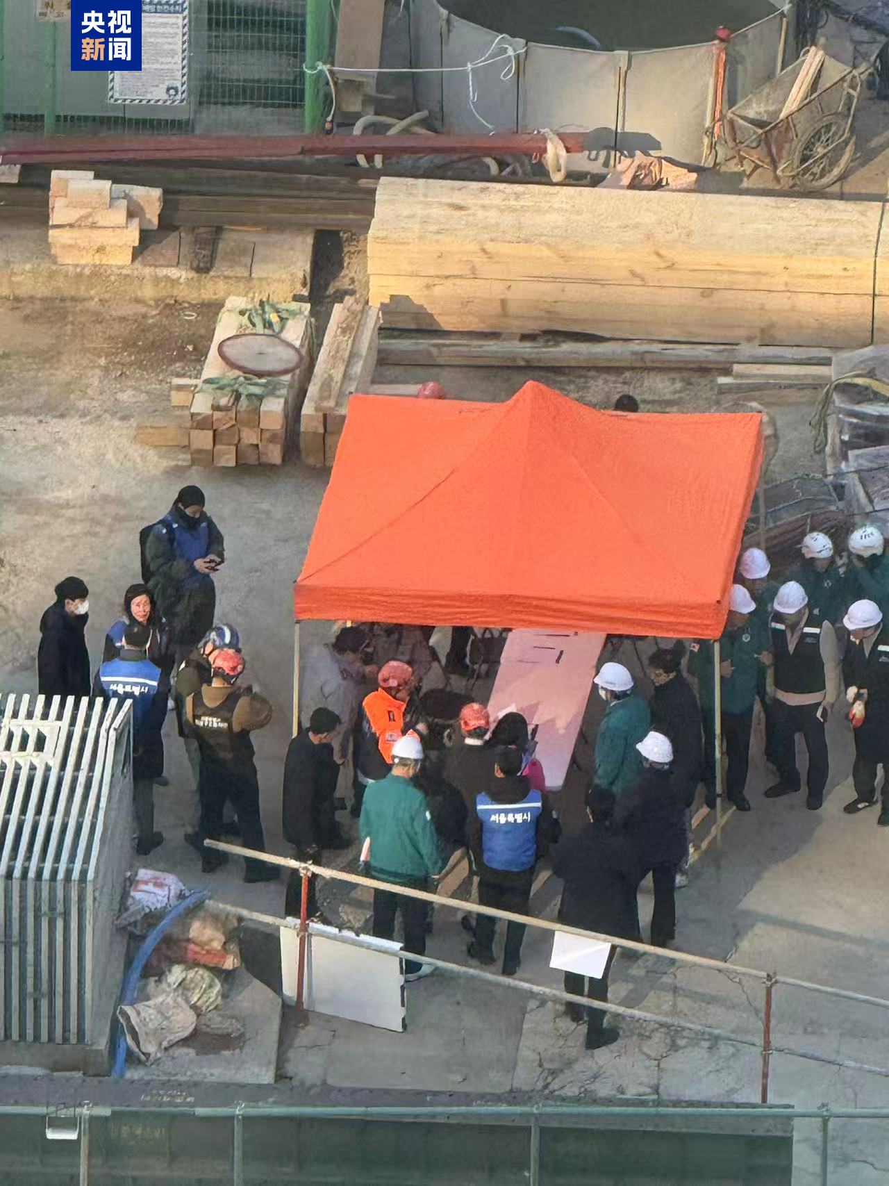 
首都医科大学附属天坛医院黄牛代挂号电话票贩子号贩子网上预约挂号,住院检查加快,韩国首尔地铁施工现场钢筋倒塌事故7名被埋人员已全部救出