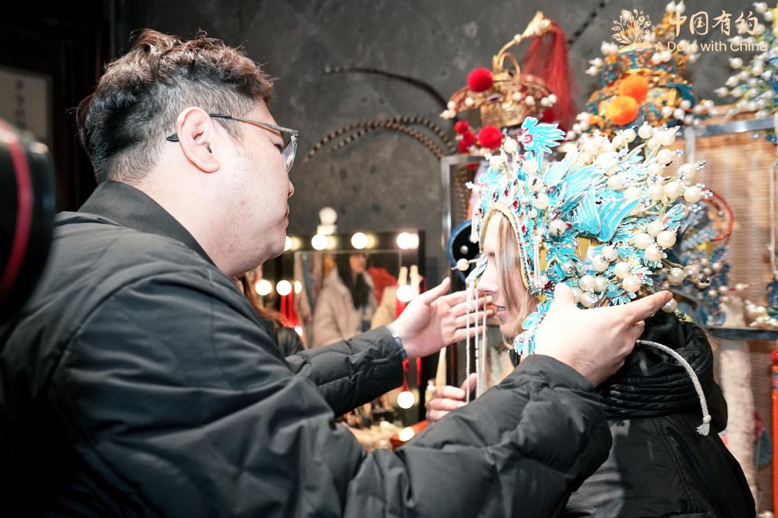 
南京鼓楼医院黄牛代挂号电话票贩子号贩子网上预约挂号,住院检查加快,【中国有约】砖雕戏韵传百年 国际友人走进广东会馆探寻百年前的“声学黑科技”