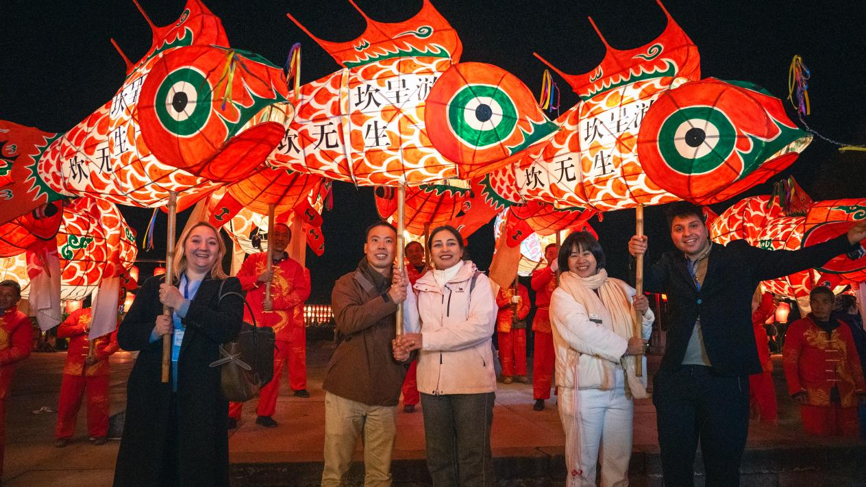 
沈阳各大医院黄牛代挂号电话票贩子号贩子网上预约挂号,住院检查加快,【2025打卡中国】将“安徽故事”融入“世界叙事” 外国博主在皖山皖水间书写文明互鉴新篇