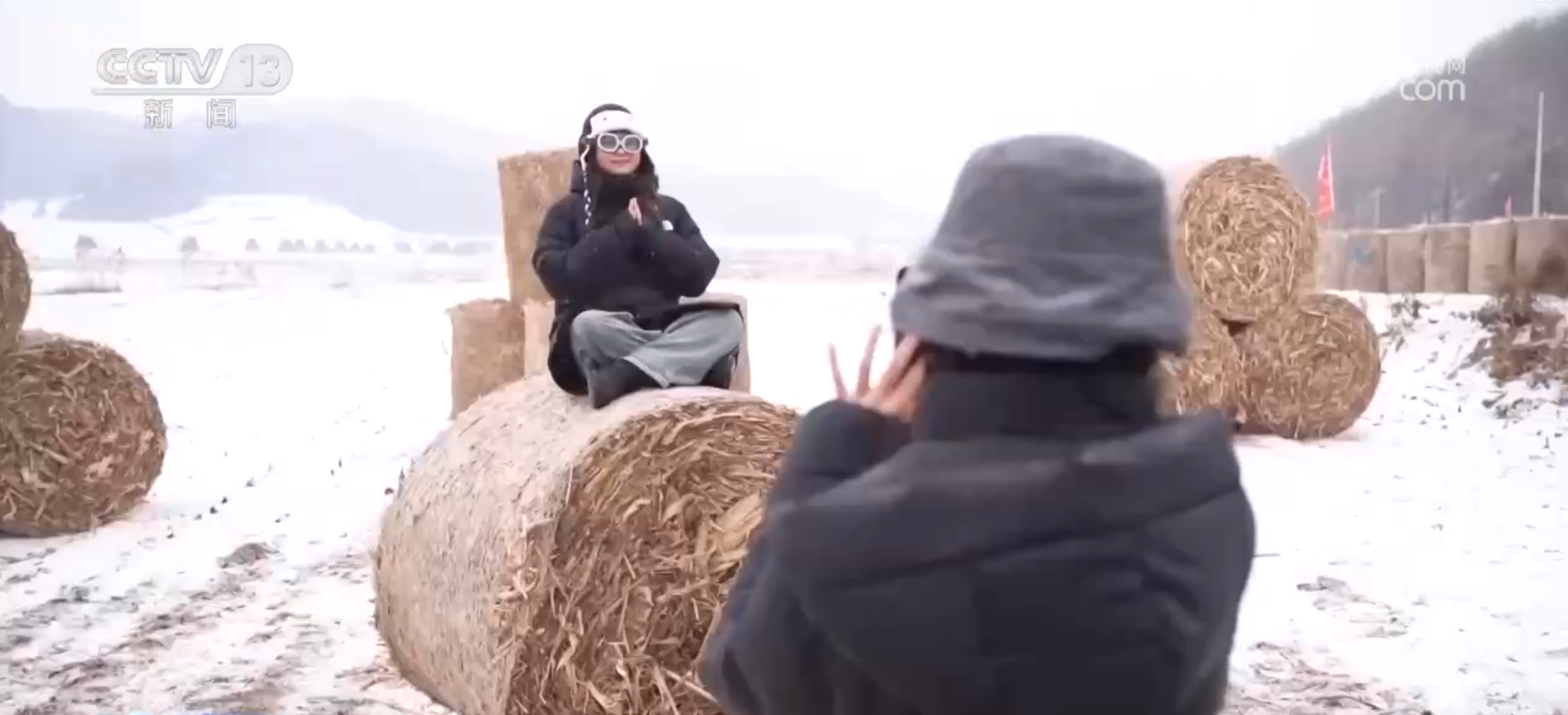 
北京世纪坛医院黄牛代挂号电话票贩子号贩子网上预约挂号,住院检查加快,从“赶大集”到“打卡草垛迷宫” 一起感受冬日乡村生活“烟火气”