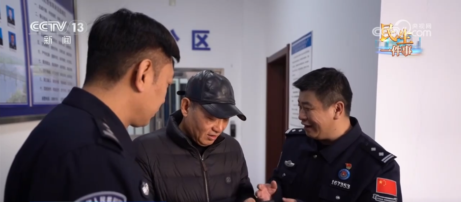 
北京同仁医院黄牛代挂号电话票贩子号贩子网上预约挂号,住院检查加快,民生一件事 | 从数天等待到立等可取 居住证的速度变革书写民生“温度答卷”