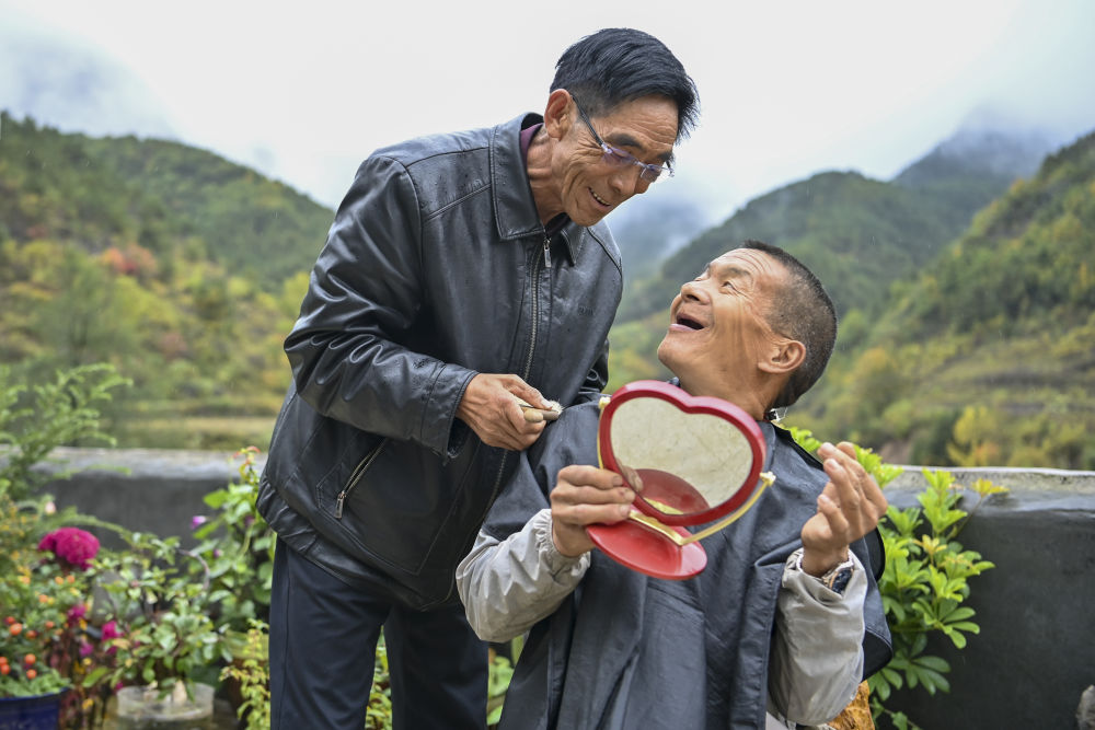 
杭州西溪医院黄牛代挂号电话票贩子号贩子网上预约挂号,住院检查加快,温度｜爱的循环！这个村子很“暖”