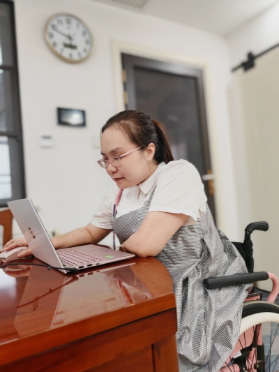 
北大医院黄牛代挂号电话票贩子号贩子网上预约挂号,住院检查加快,学习·故事丨“总书记对我说‘谢谢’”